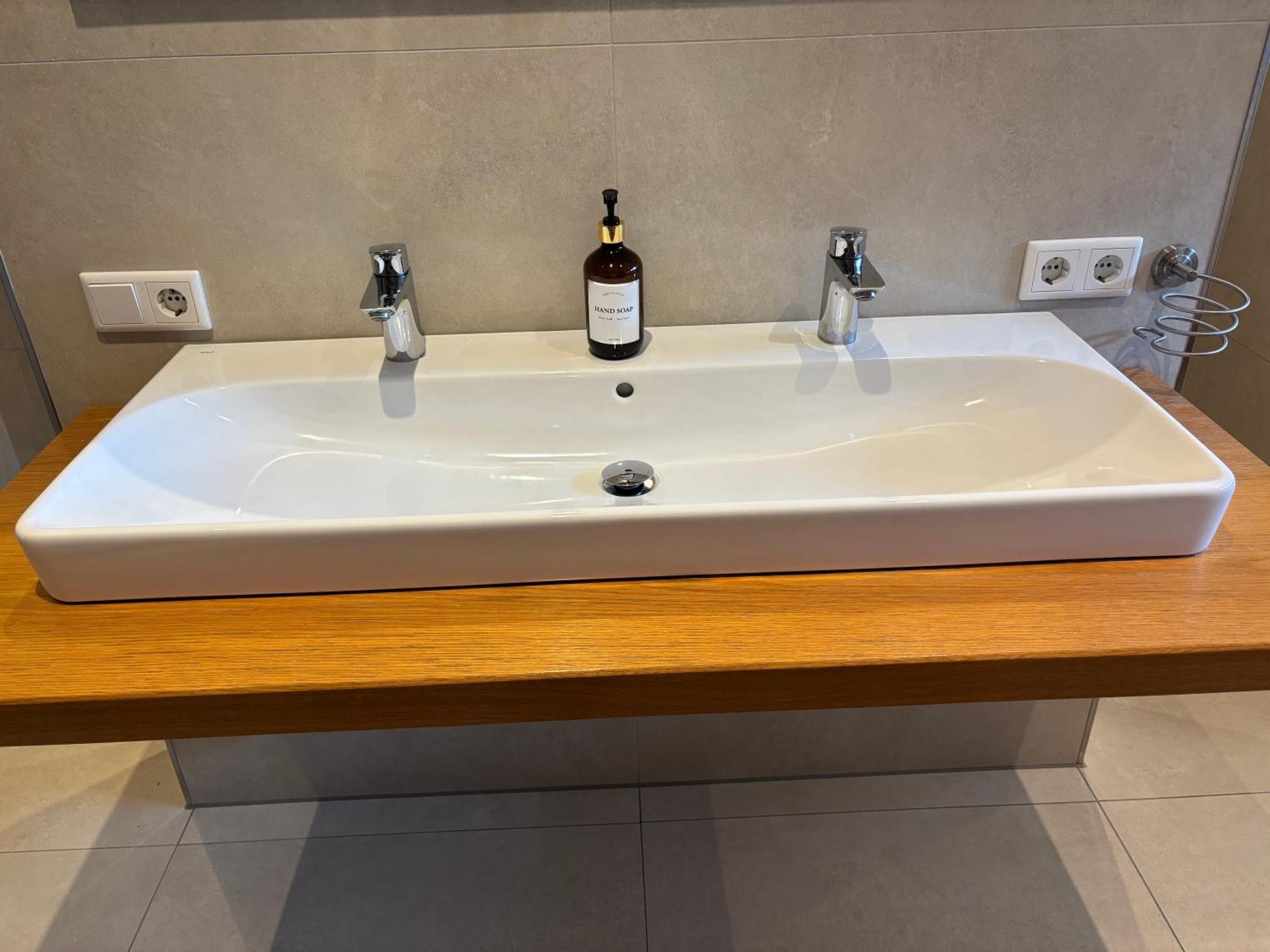 B&S-Apartment 100 Qm Neu Schlangen 外观 照片